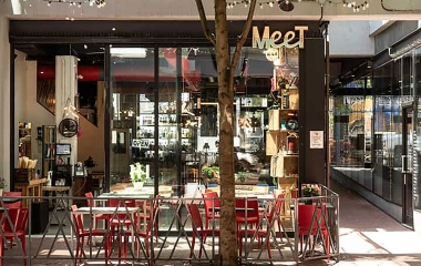 MeeT in Gastown