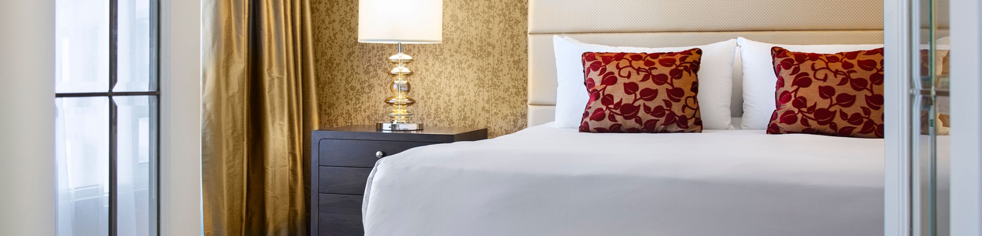 West-Coast-Suite-Bedroom