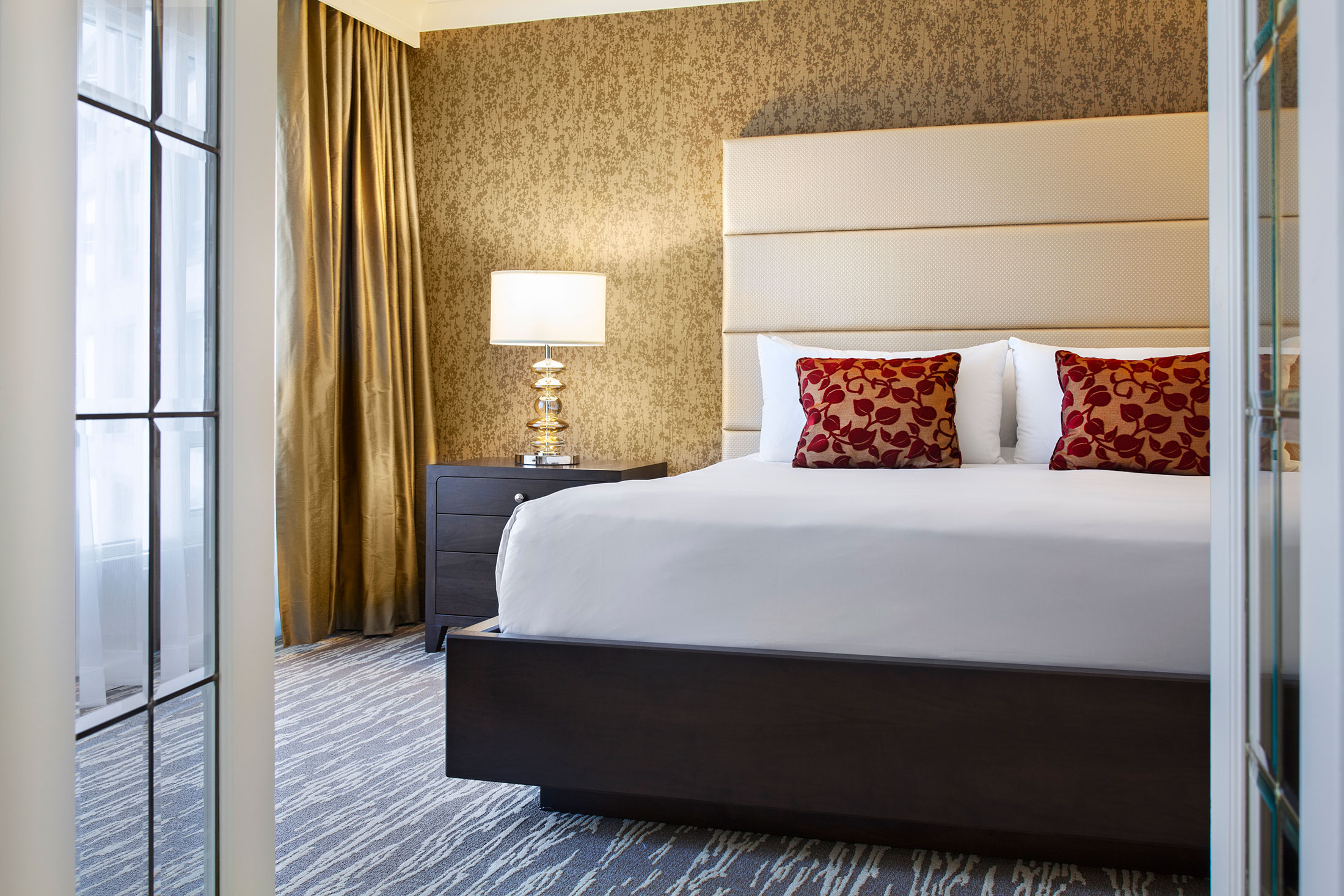 West-Coast-Suite-Bedroom